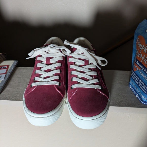 Taos Burgundy Sneakers with White Accents - Picture 2 of 6